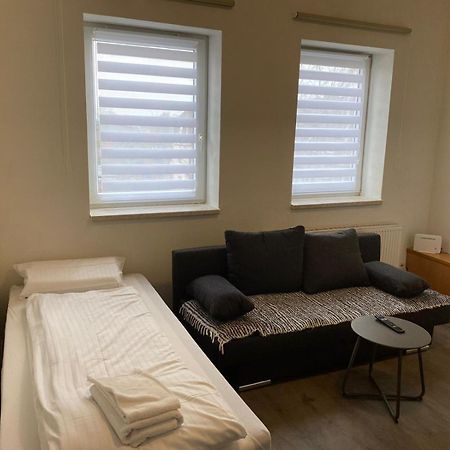 2-SZ Unterkunft nahe Innenstadt Neumünster Exterior foto