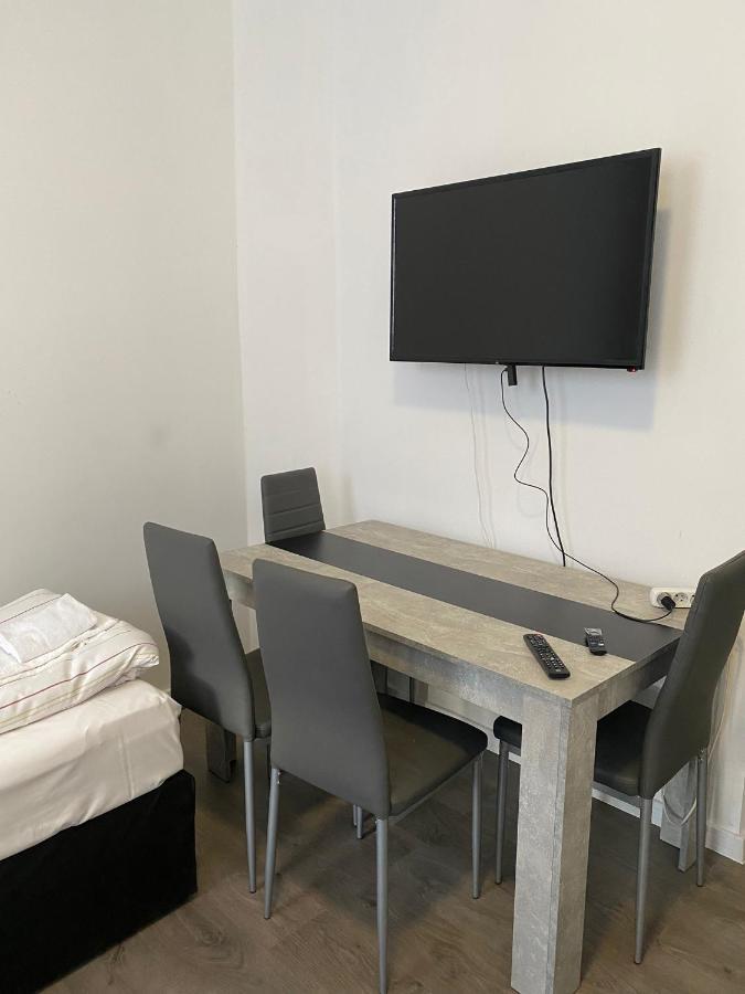 2-SZ Unterkunft nahe Innenstadt Neumünster Exterior foto