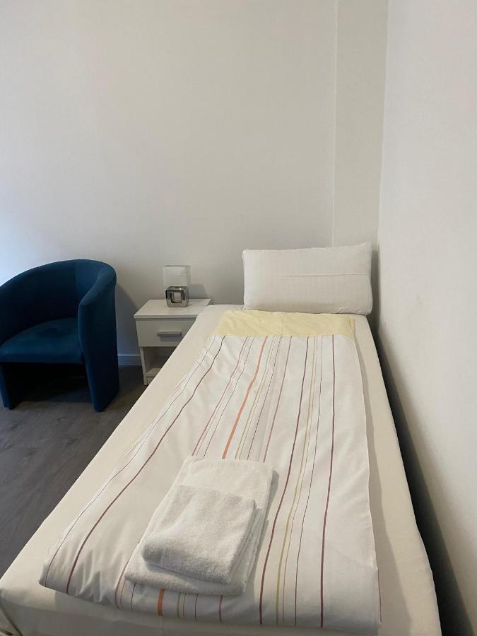 2-SZ Unterkunft nahe Innenstadt Neumünster Exterior foto