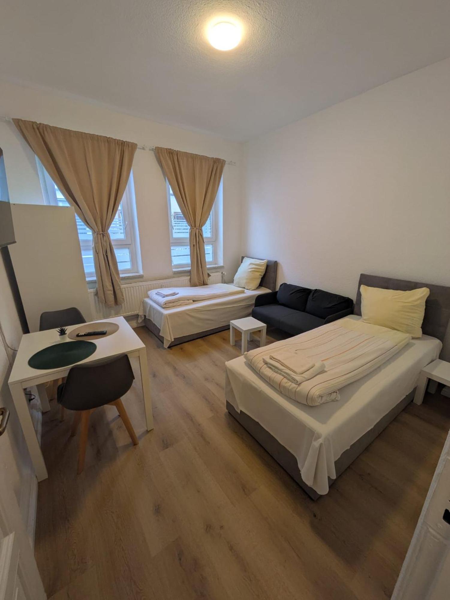 2-SZ Unterkunft nahe Innenstadt Neumünster Exterior foto