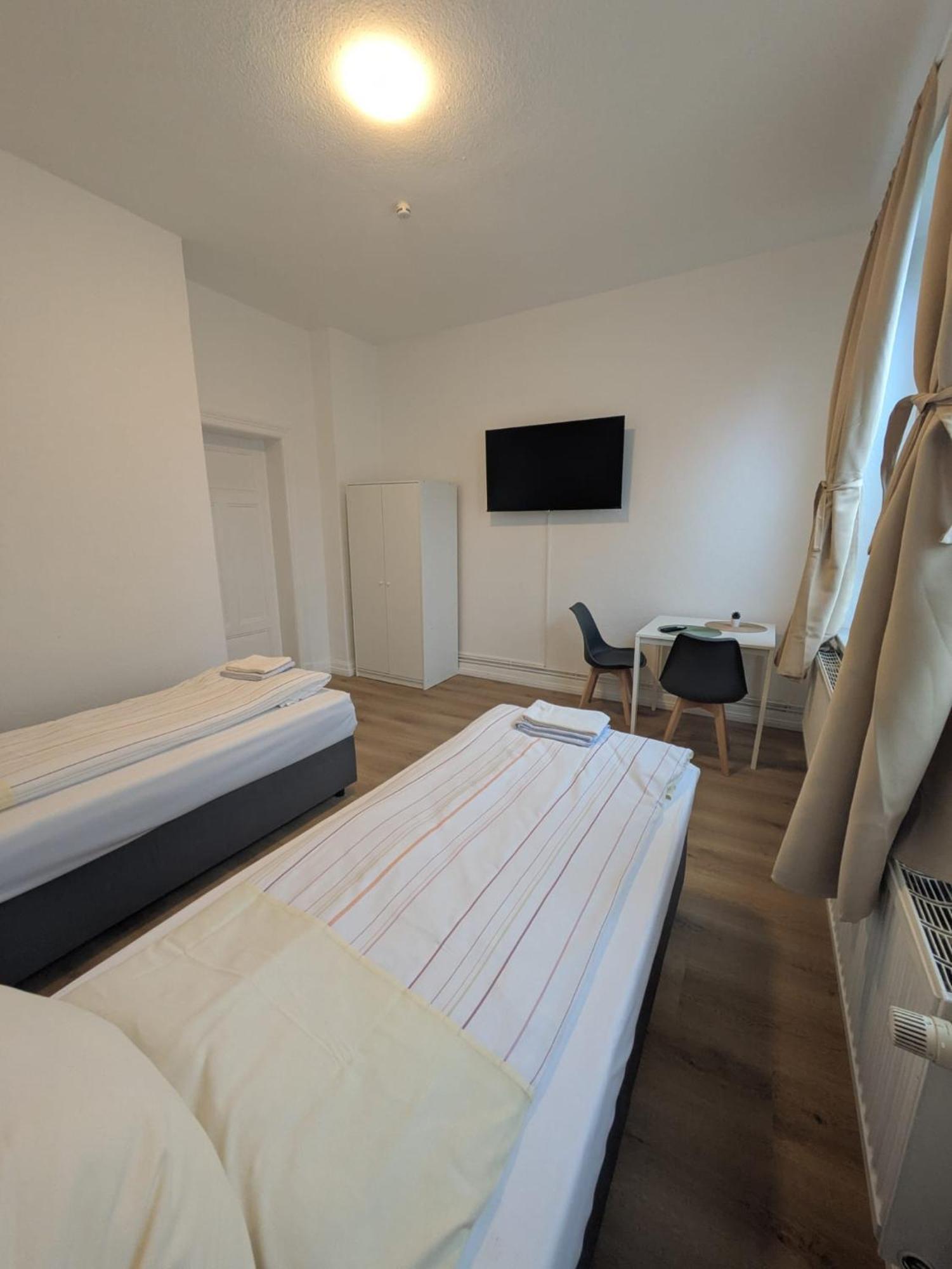 2-SZ Unterkunft nahe Innenstadt Neumünster Exterior foto