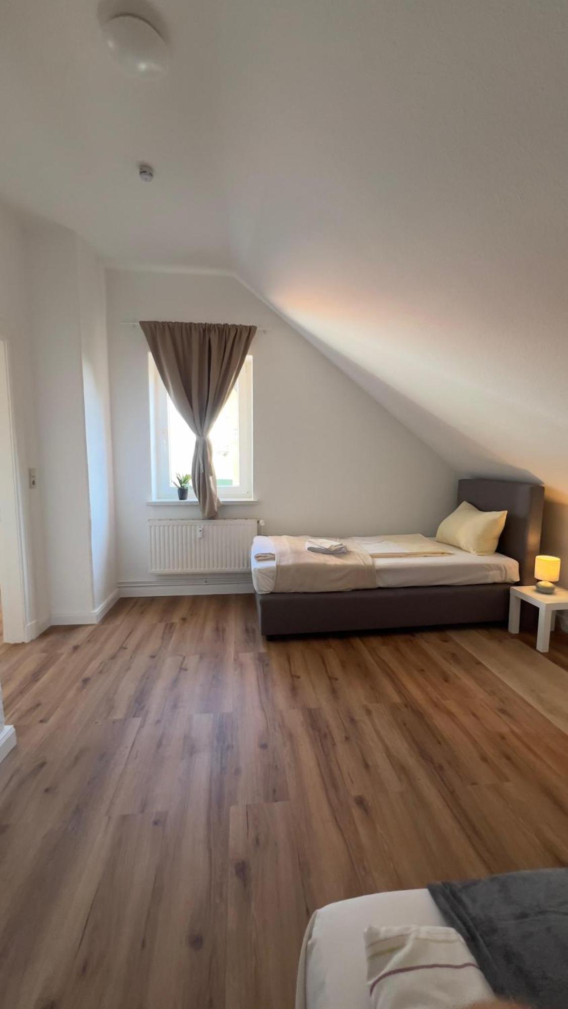 2-SZ Unterkunft nahe Innenstadt Neumünster Exterior foto