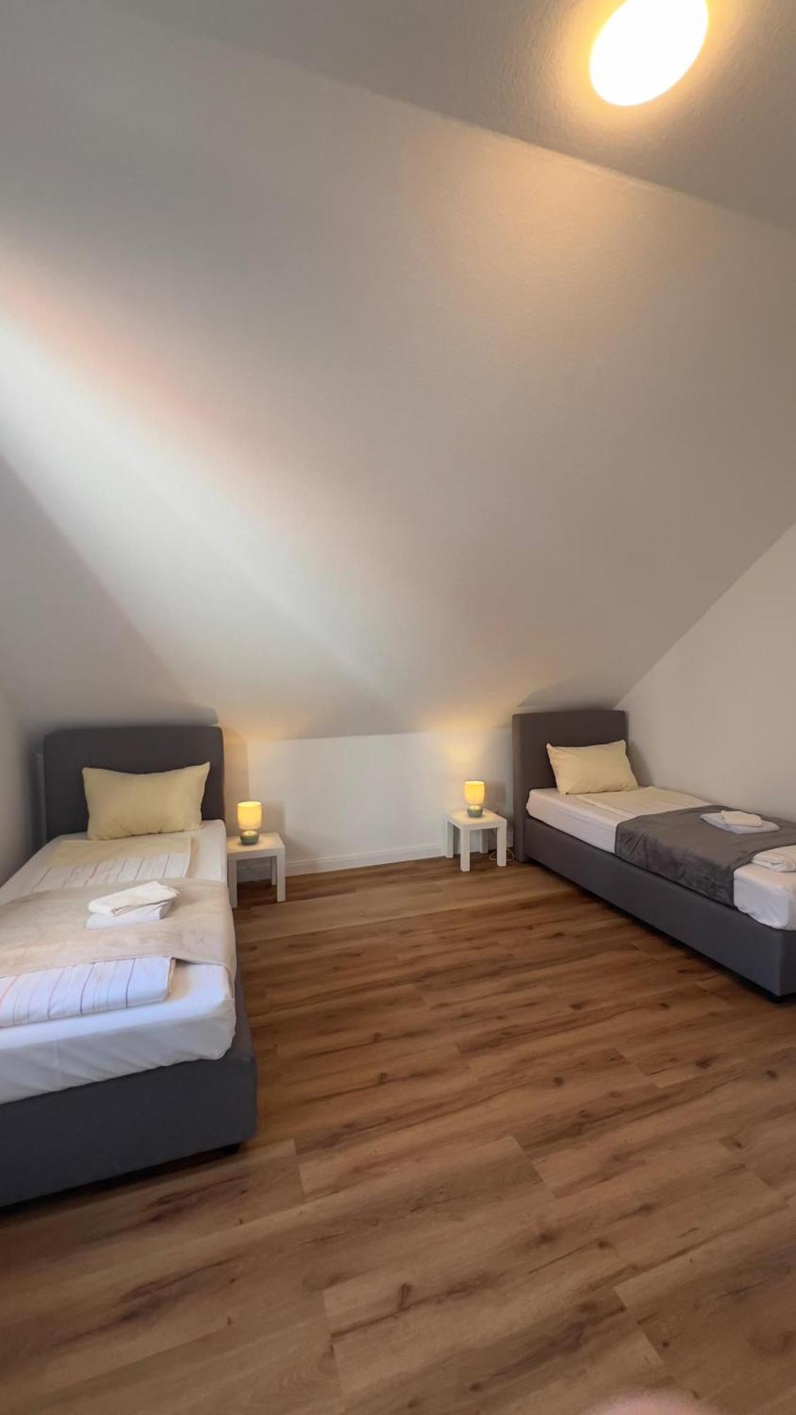 2-SZ Unterkunft nahe Innenstadt Neumünster Exterior foto